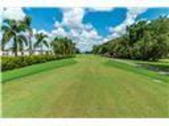 8900 Washington Boulevard 418, Pembroke Pines, FL 33025