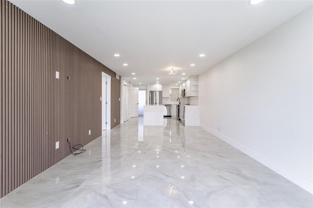 8900 Washington Boulevard 418, Pembroke Pines, FL 33025