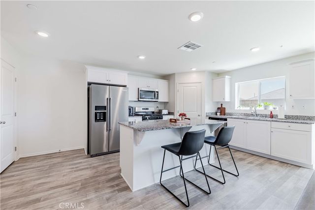 30779 Le Baron Court, Winchester, CA 92596