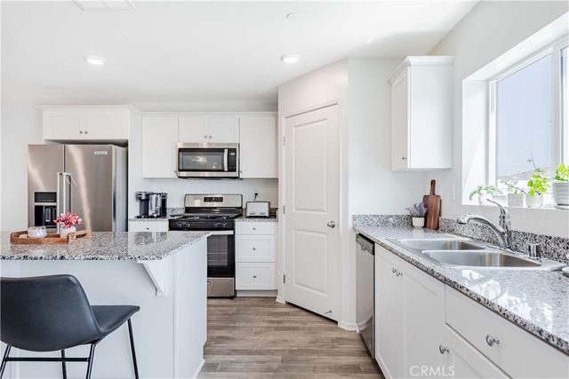 30779 Le Baron Court, Winchester, CA 92596