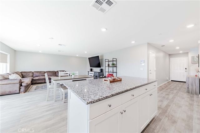 30779 Le Baron Court, Winchester, CA 92596