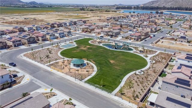 30779 Le Baron Court, Winchester, CA 92596