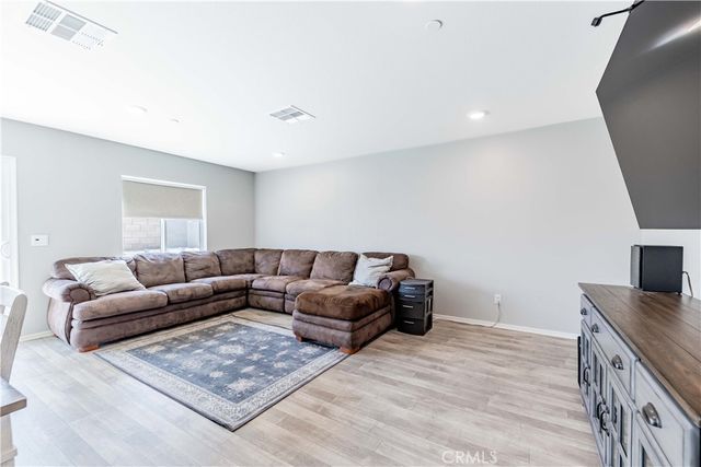 30779 Le Baron Court, Winchester, CA 92596