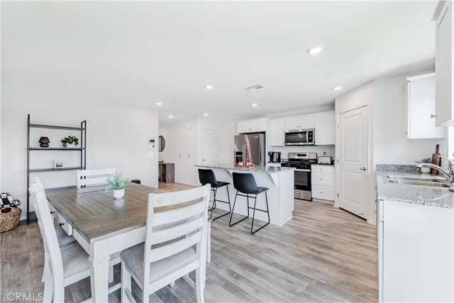 30779 Le Baron Court, Winchester, CA 92596