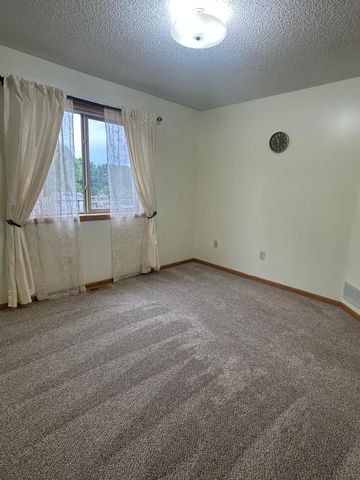30204 118th Street NW, Princeton, MN 55371