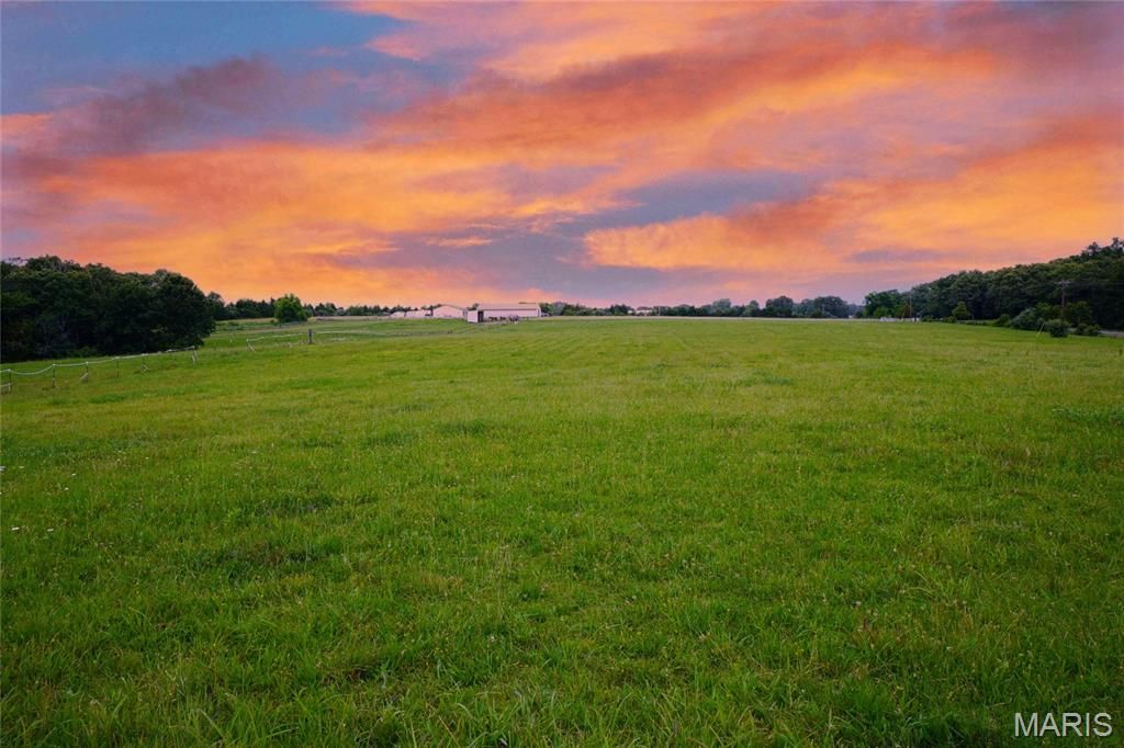 Image 14 of property listing at 10 Acres S. Highway 19, Hermann, MO 65041