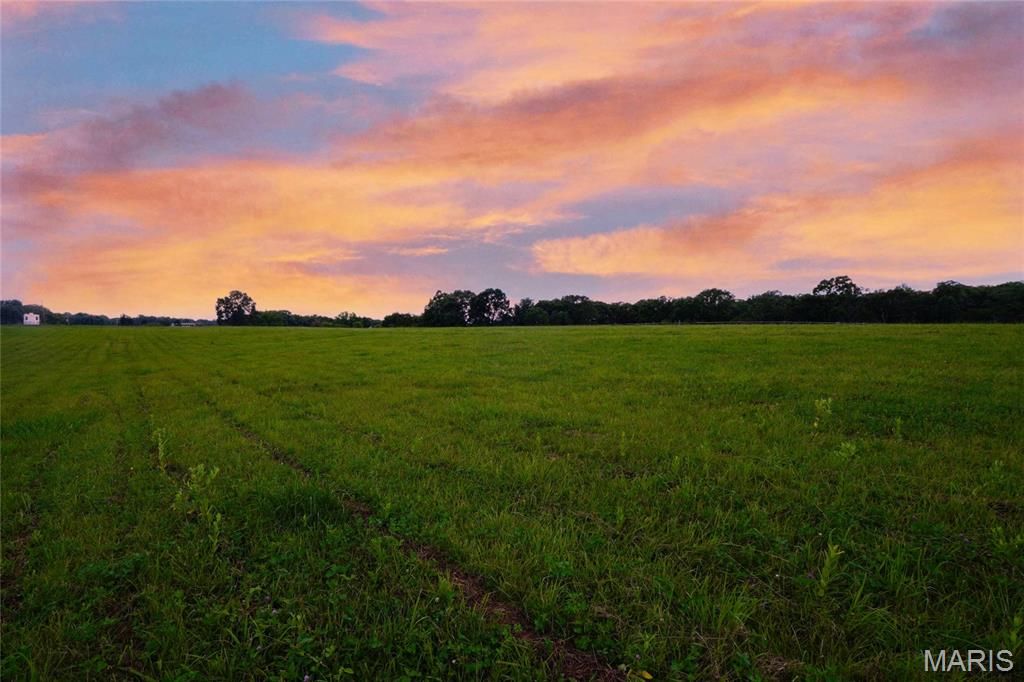 Image 3 of property listing at 10 Acres S. Highway 19, Hermann, MO 65041