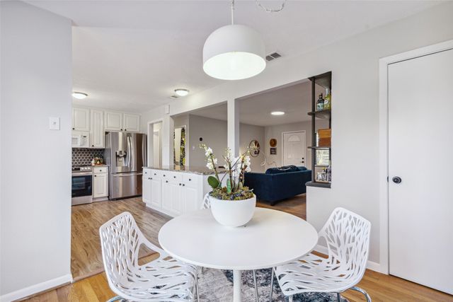 10811 Mandalay Drive, Dallas, TX 75228