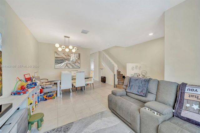 11295 W 34th Way, Hialeah Gardens, FL 33018