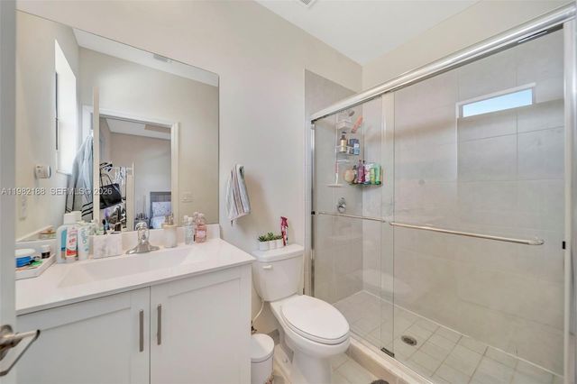 11295 W 34th Way, Hialeah Gardens, FL 33018