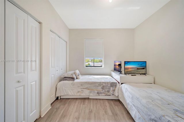 11295 W 34th Way, Hialeah Gardens, FL 33018