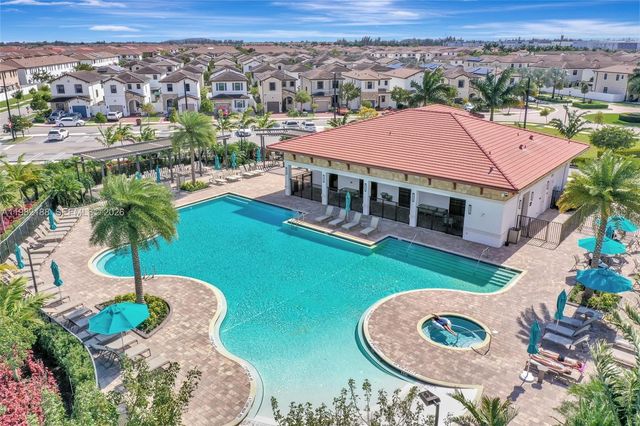 11295 W 34th Way, Hialeah Gardens, FL 33018