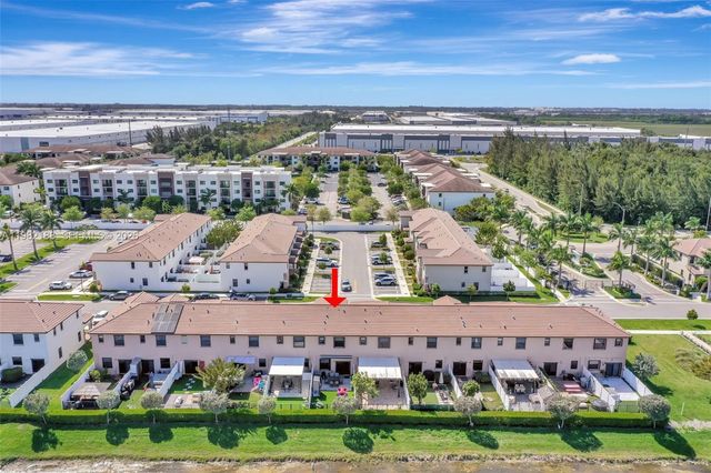 11295 W 34th Way, Hialeah Gardens, FL 33018