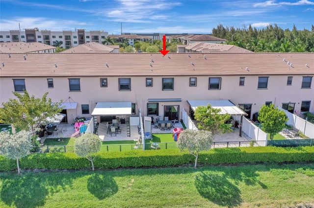 11295 W 34th Way, Hialeah Gardens, FL 33018