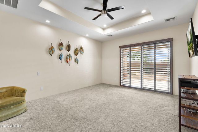 44305 N 1ST Drive, New River, AZ 85087