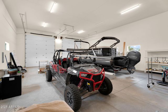 44305 N 1ST Drive, New River, AZ 85087