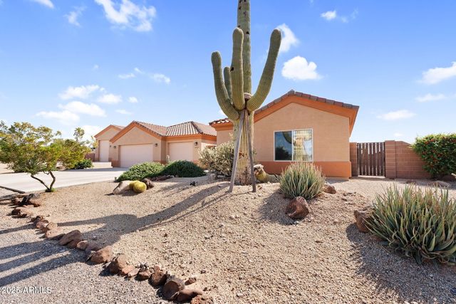 44305 N 1ST Drive, New River, AZ 85087