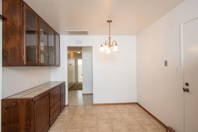 2905 Bateman Ln, Modesto, CA 95354