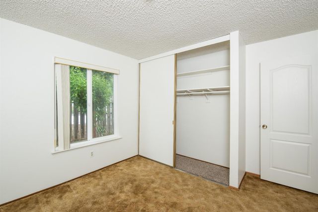 2905 Bateman Ln, Modesto, CA 95354