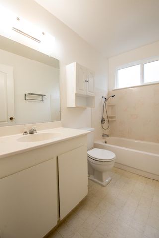 2905 Bateman Ln, Modesto, CA 95354