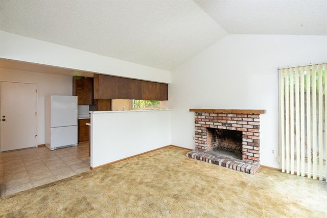 2905 Bateman Ln, Modesto, CA 95354