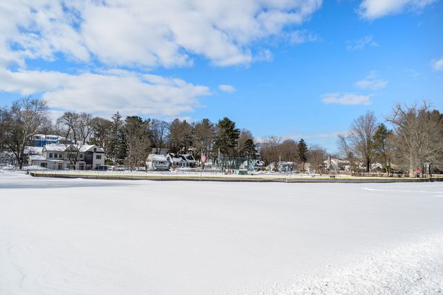 126 Beethoven Ave, Newton, MA 02468