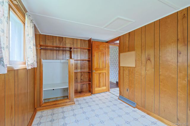 107 County Route 22, Johnson, NY 10933