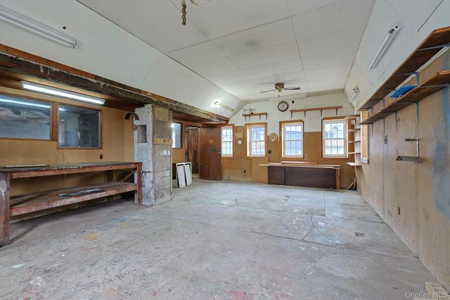 107 County Route 22, Johnson, NY 10933