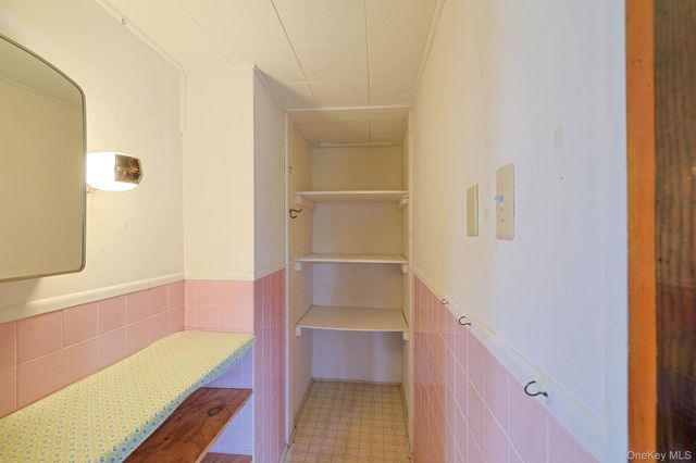 107 County Route 22, Johnson, NY 10933