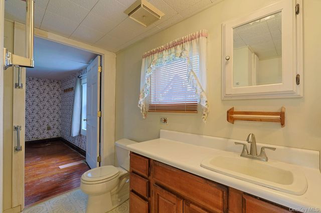 107 County Route 22, Johnson, NY 10933