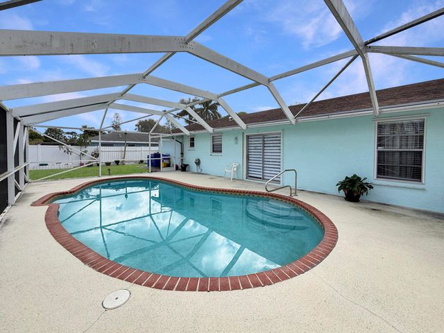 110 Bobwhite Road, Royal Palm Beach, FL 33411