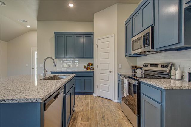 2813 Scissortail Boulevard, Chickasha, OK 73018