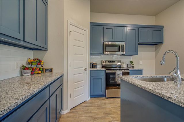 2813 Scissortail Boulevard, Chickasha, OK 73018