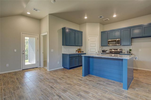 2813 Scissortail Boulevard, Chickasha, OK 73018