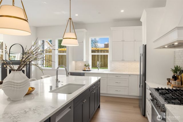 1632 167th Avenue NE, Bellevue, WA 98008