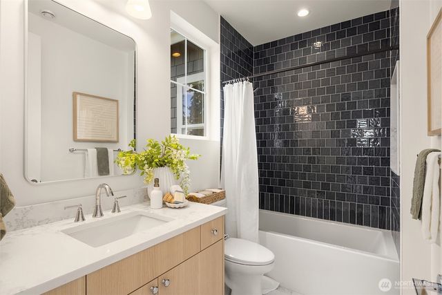 1632 167th Avenue NE, Bellevue, WA 98008