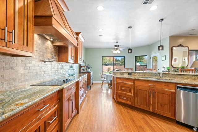 155 E 200 N, Ivins, UT 84738