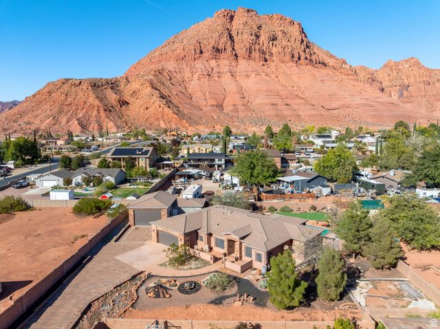 155 E 200 N, Ivins, UT 84738