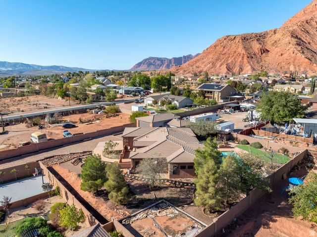 155 E 200 N, Ivins, UT 84738