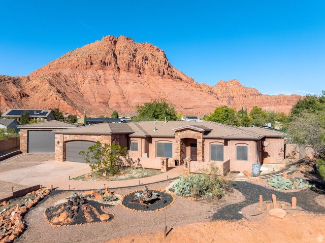 155 E 200 N, Ivins, UT 84738