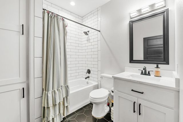 141 Summer Place, Livingston, TX 77351