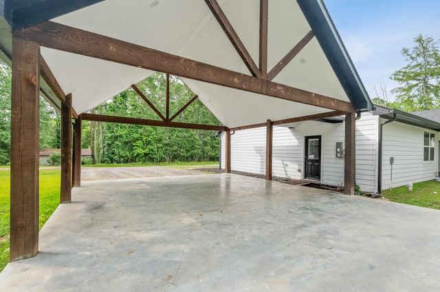 141 Summer Place, Livingston, TX 77351