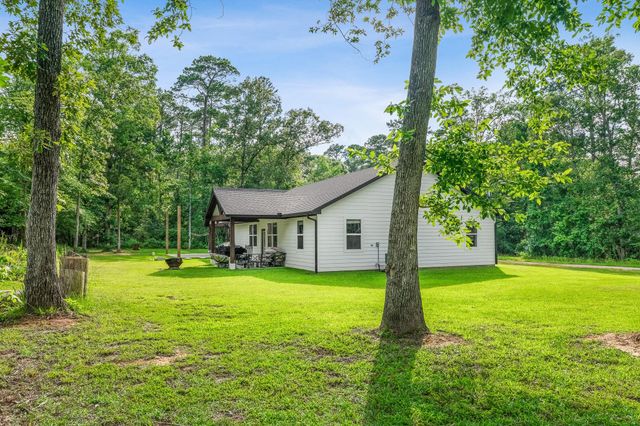 141 Summer Place, Livingston, TX 77351