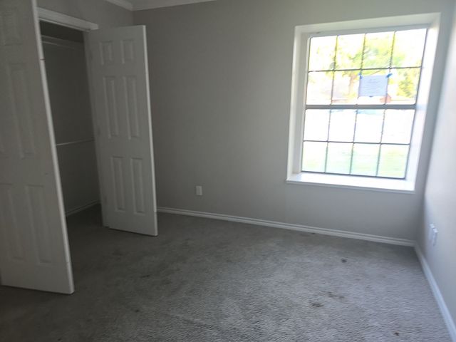 1663 Riverway Bend Circle, Dallas, TX 75217