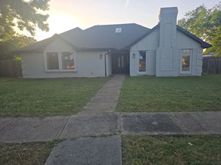 1663 Riverway Bend Circle, Dallas, TX 75217