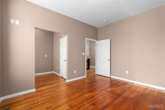 3425 Alberta, St Louis, MO 63118