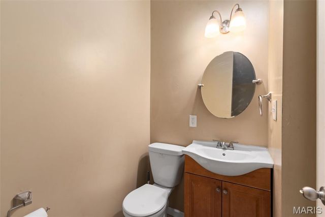 3425 Alberta, St Louis, MO 63118