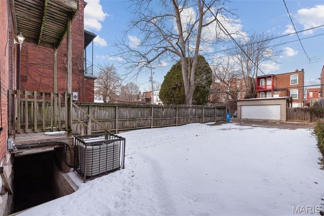 3425 Alberta, St Louis, MO 63118