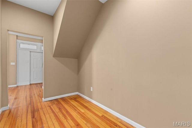 3425 Alberta, St Louis, MO 63118
