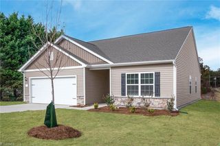 3471 Robindale Drive, Winston-salem, NC 27107